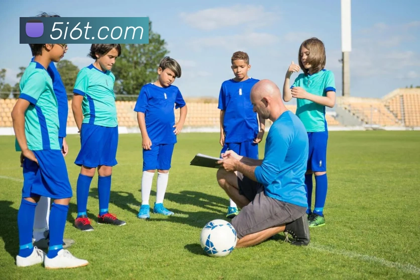 英媒称纽卡尚未决定激活拉姆斯代尔买断条款仍关注特拉福德